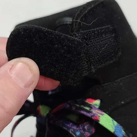 Fila Vulc 13 Paintball YOUTH Sneakers Shoes Black W/Florescent Splashes Sz 5 EUC - Picture 8 of 10